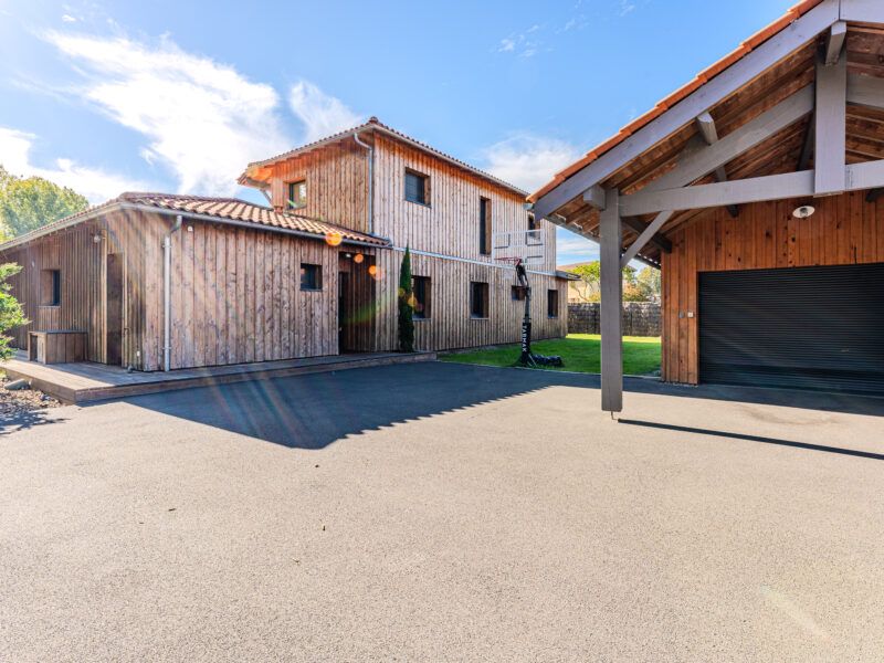 LA VILLA GAELLA