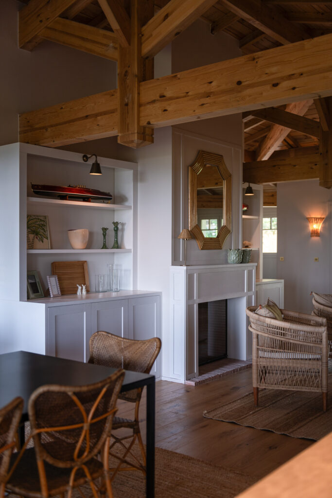 Salon lumineux d’une maison de vacances à Arcachon